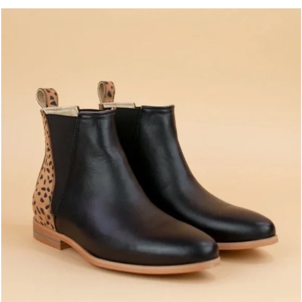 Black and Leopard Ankle Boots sseko size 7